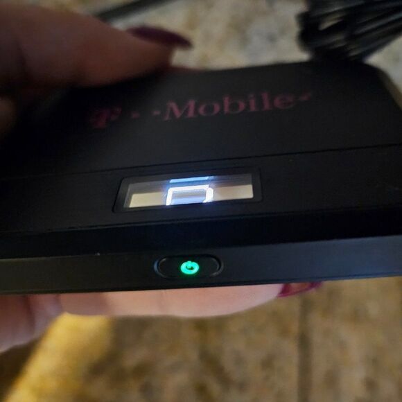 T-Mobile Franklin T9 Wireless R717 4g LTE Mobile Hotspot - Picture 6 of 15